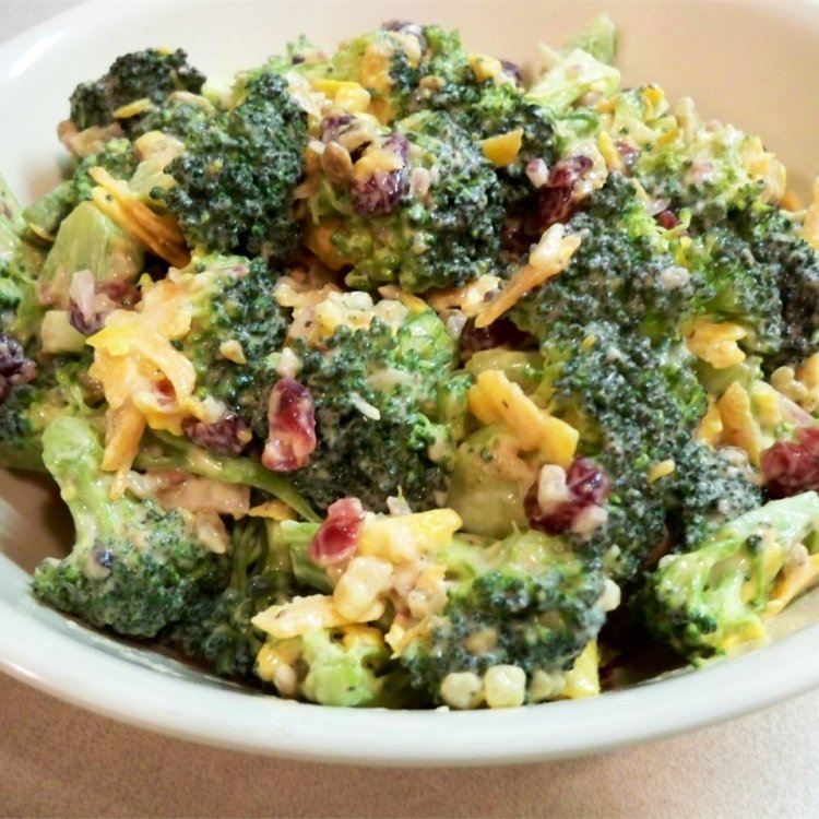 La Recette de Salade de brocoli corsée