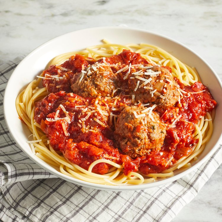 La Recette de Sauce à spaghetti italienne aux boulettes de viande