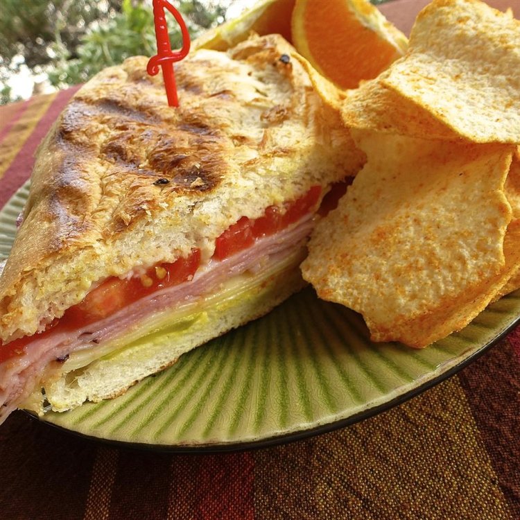 La Recette de Sandwich cubain classique de minuit (Medianoche)